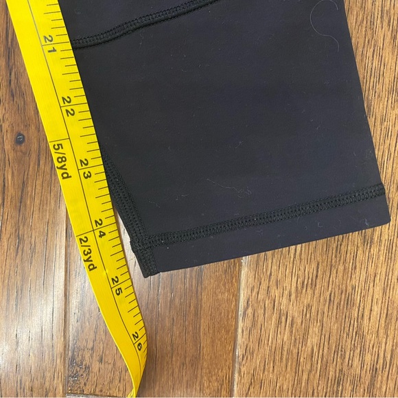 Lululemon leggings - Picture 5 of 6